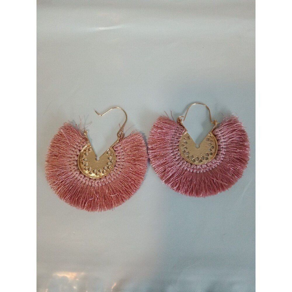 Pink Fringe w/Gold Metal Earrings - Picture 5 of 7